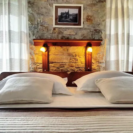 Nirvana And Guest house 3*